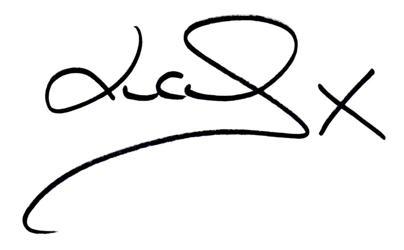 Lucy-loves-signature