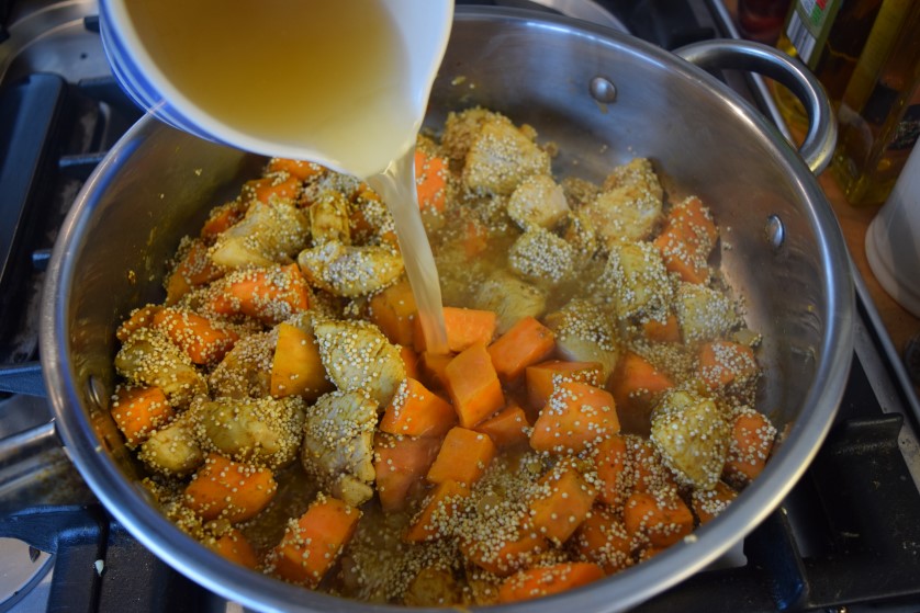 Chicken-sweet-potato-quinoa-bowl-recipe-lucyloves-foodblog