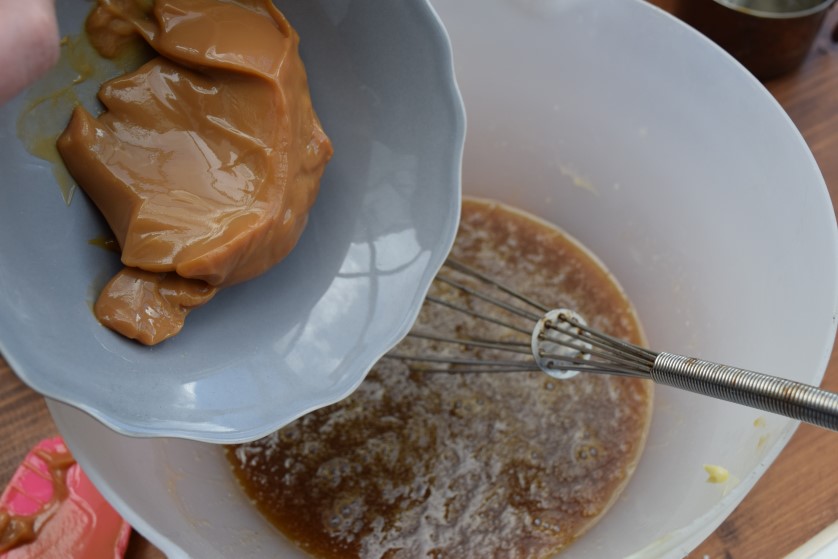 Caramel-sea-salt-chocolate-chip-bake-recipe-lucyloves-foodblog