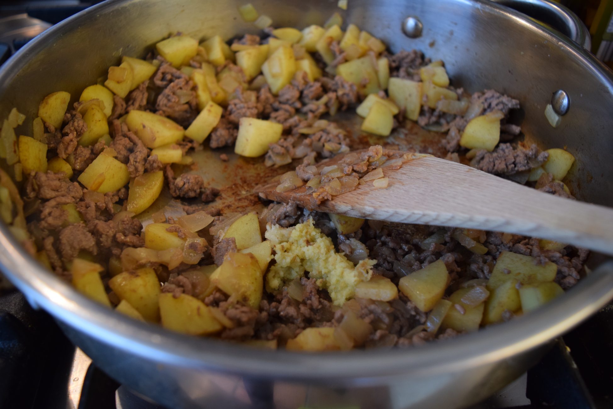 Curry-pasties-homemade-mango-chutney-recipe-lucyloves-foodblog