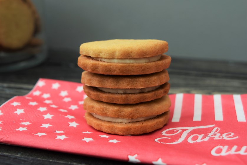Golden-oreo-biscuits-recipe-lucyloves-foodblog