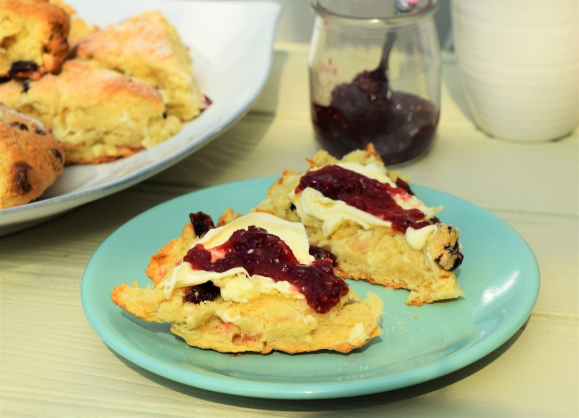 White-chocolate-cranberry-scones-recipe-lucyloves-foodblog