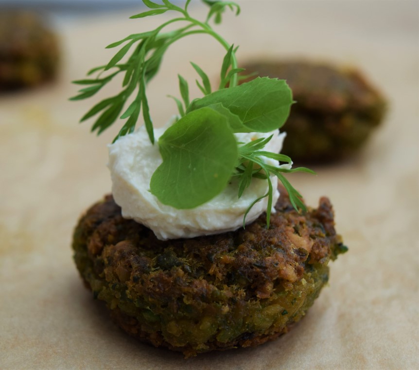 Pea-chickpea-falafel-recipe-lucyloves-foodblog
