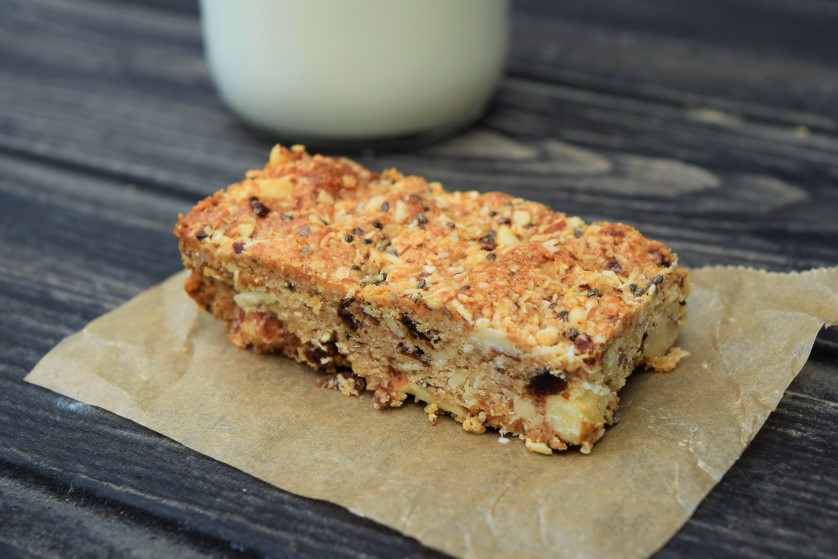 Coconut-cashew-bars-recipe-lucyloves-foodblog