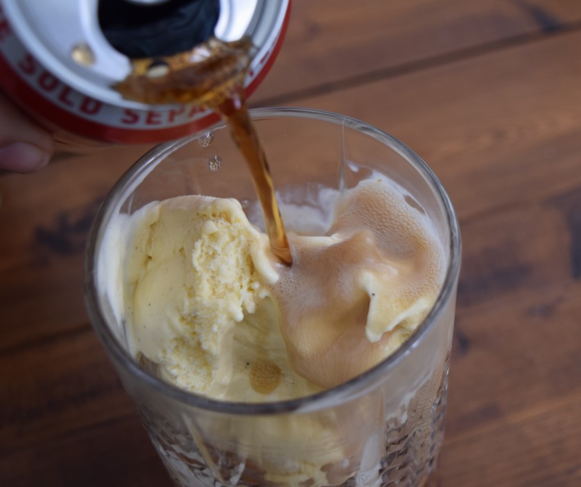 Bourbon-coke-float-recipe-lucyloves-foodblog