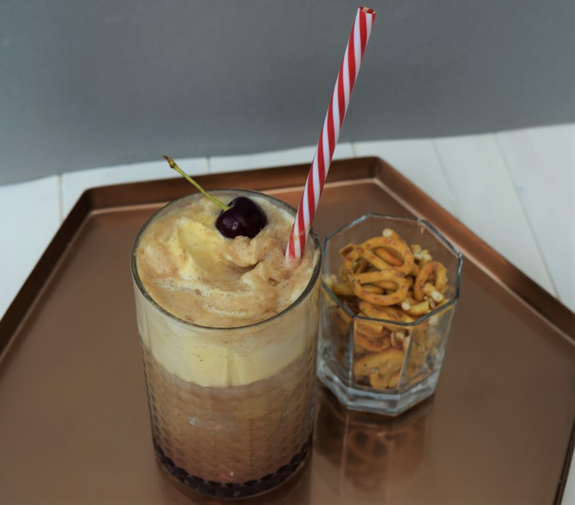 Bourbon-coke-float-recipe-lucyloves-foodblog