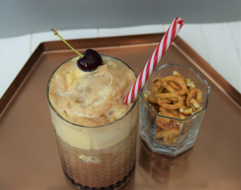 Bourbon-coke-float-recipe-lucyloves-foodblog