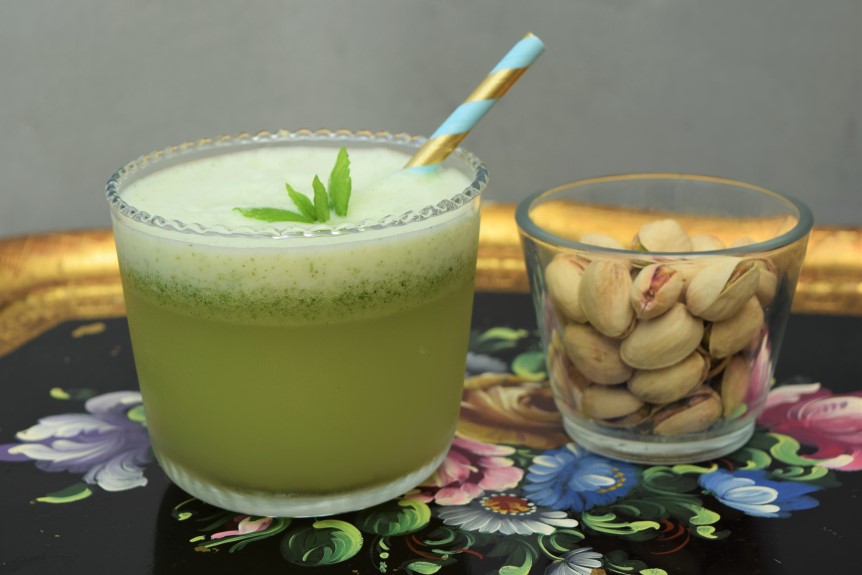 Gin-fresh-mint-lemonade-recipe-lucyloves-foodblog