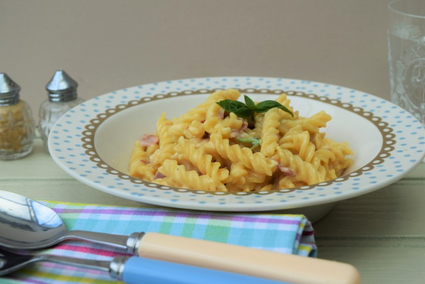 One-pot-garlic-parmesan-pasta-recipe-lucyloves-foodblog