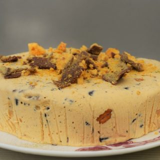 Loaded-caramel-ice-cream-cake-recipe-lucyloves-foodblog
