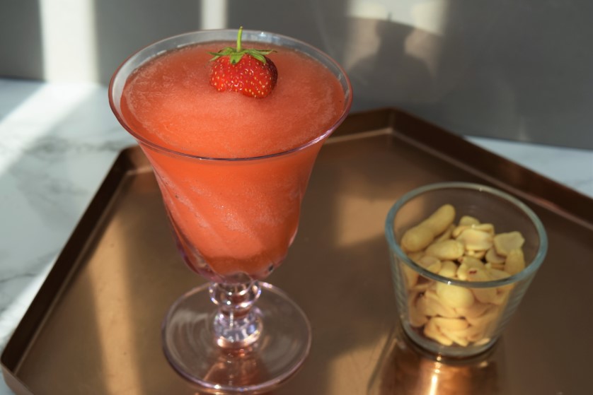 Strawberry-Rosé-Slushy-Cocktail-recipe-lucyloves-foodblog
