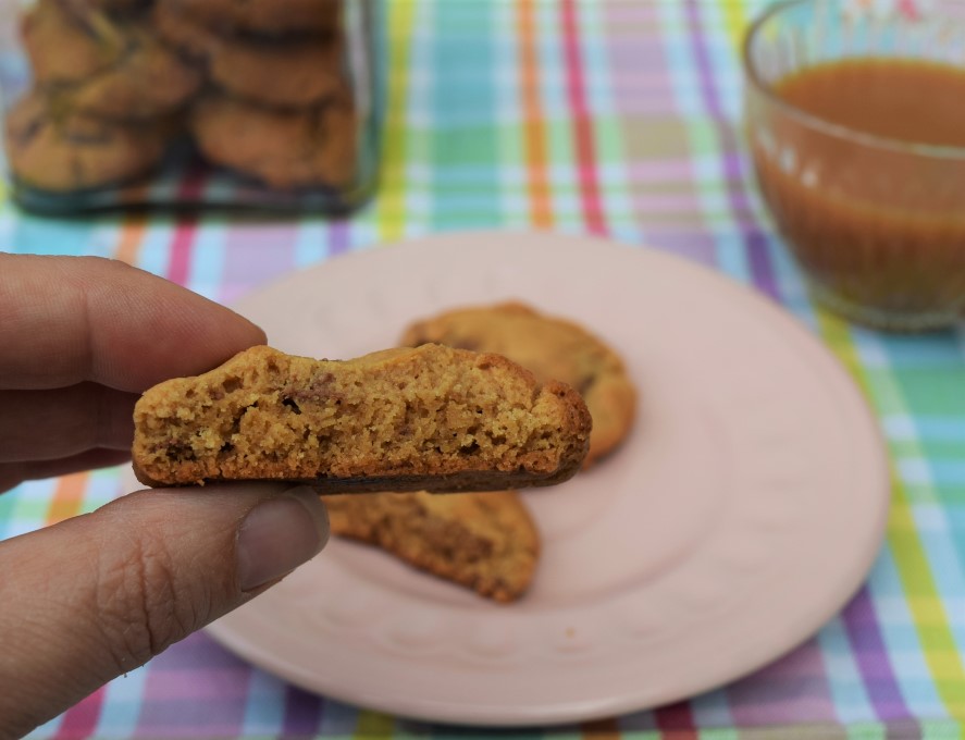 Peanut-butter-chocolate-chip-cookies-recipe-lucyloves-foodblog