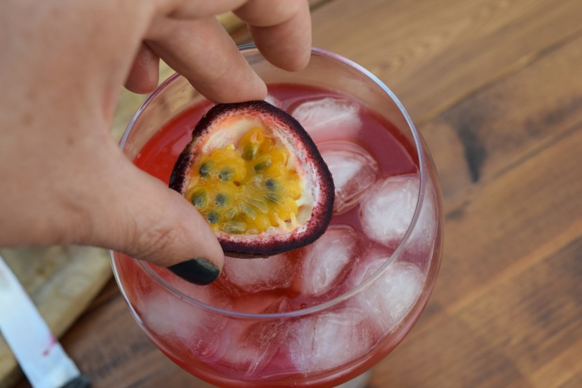 Passionfruit-cranberry-fizz-recipe-lucyloves-foodblog