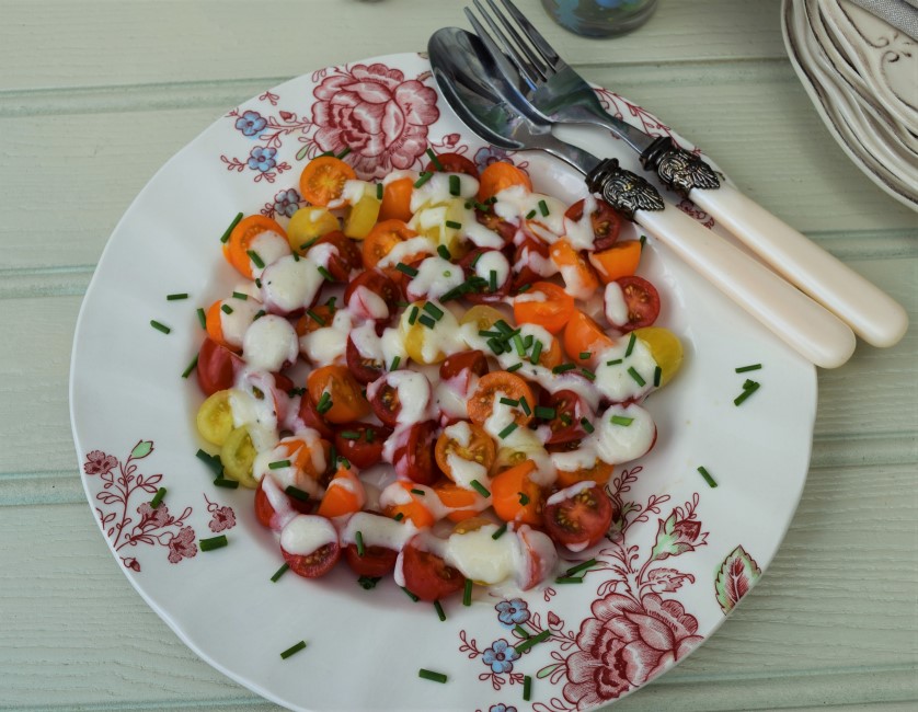 Cherry-tomatoes-salad-cream-dressing-carrot-peanut-salad-lucyloves-foodblog