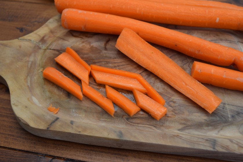 Carrot-peanut-salad-recipe-lucyloves-foodblog