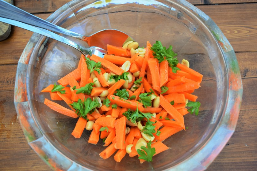 Carrot-peanut-salad-recipe-lucyloves-foodblog