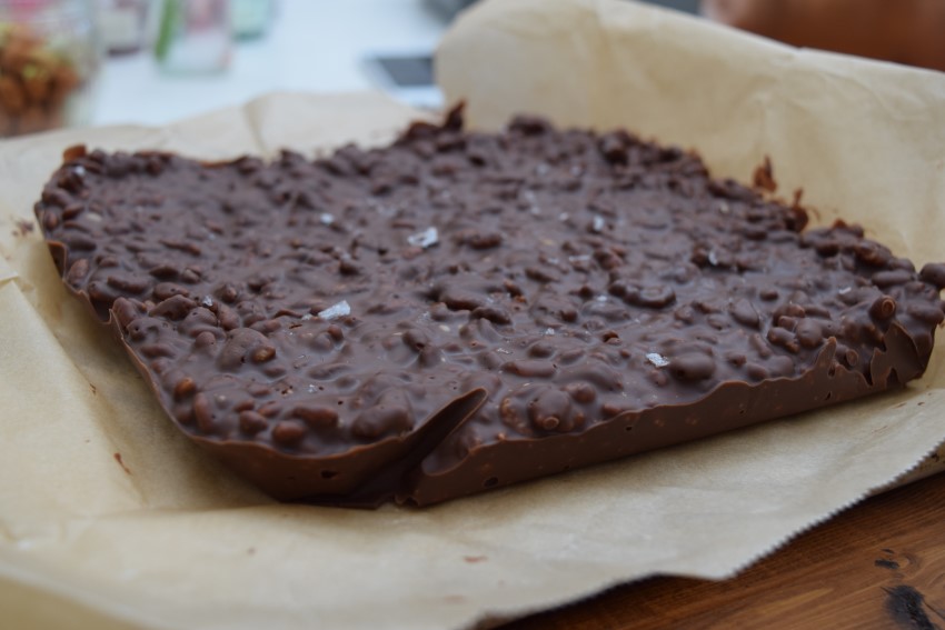 Sea-salt-chocolate-krispie-slab-recipe-lucyloves-foodblog