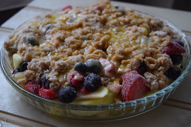 Easy-apple-berry-cobbler-recipe-lucyloves-foodblog