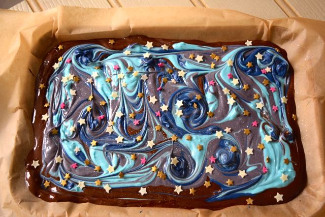 Night-sky-chocolate-bark-recipe-lucyloves-foodblog