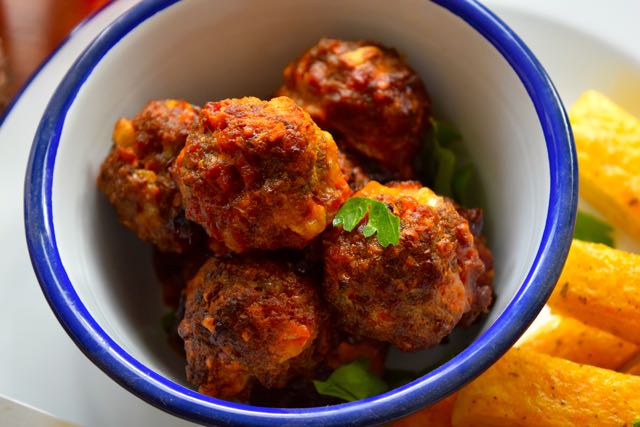 Chorizo-meatballs-cheese-polenta-chips-recipe-lucyloves-foodblog