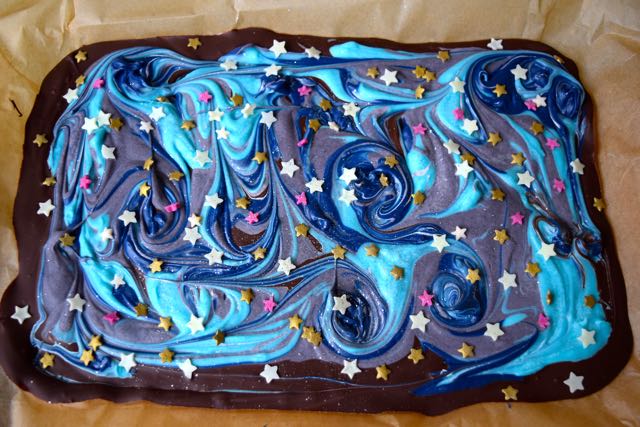 Night-sky-chocolate-bark-recipe-lucyloves-foodblog