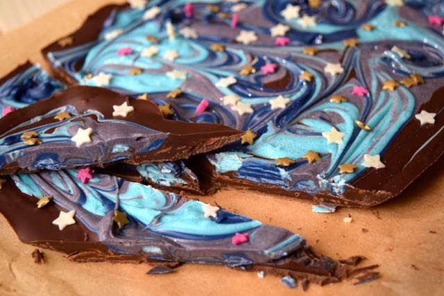 Night-sky-chocolate-bark-recipe-lucyloves-foodblog