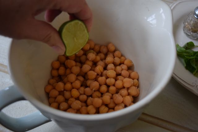 Avocado-chickpea-basil-toasts-recipe-lucyloves-foodblog