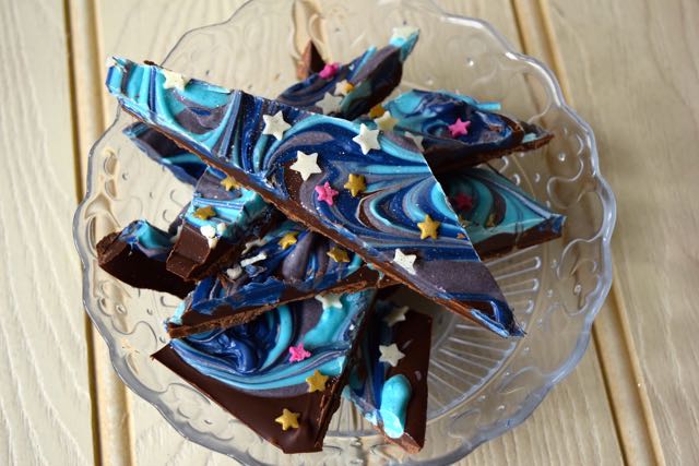 Night-sky-chocolate-bark-recipe-lucyloves-foodblog