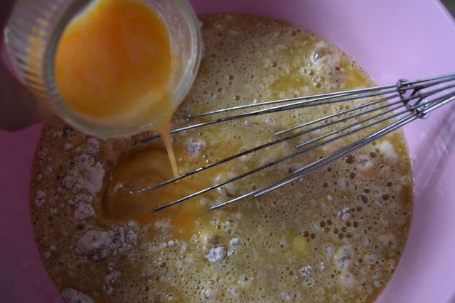 Golden-syrup-cake-recipe-lucyloves-foodblog