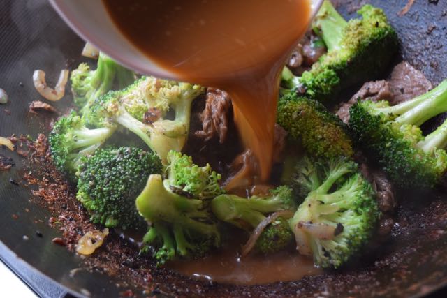 Stir-fried-beef-broccoli-recipe-lucyloves-foodblog