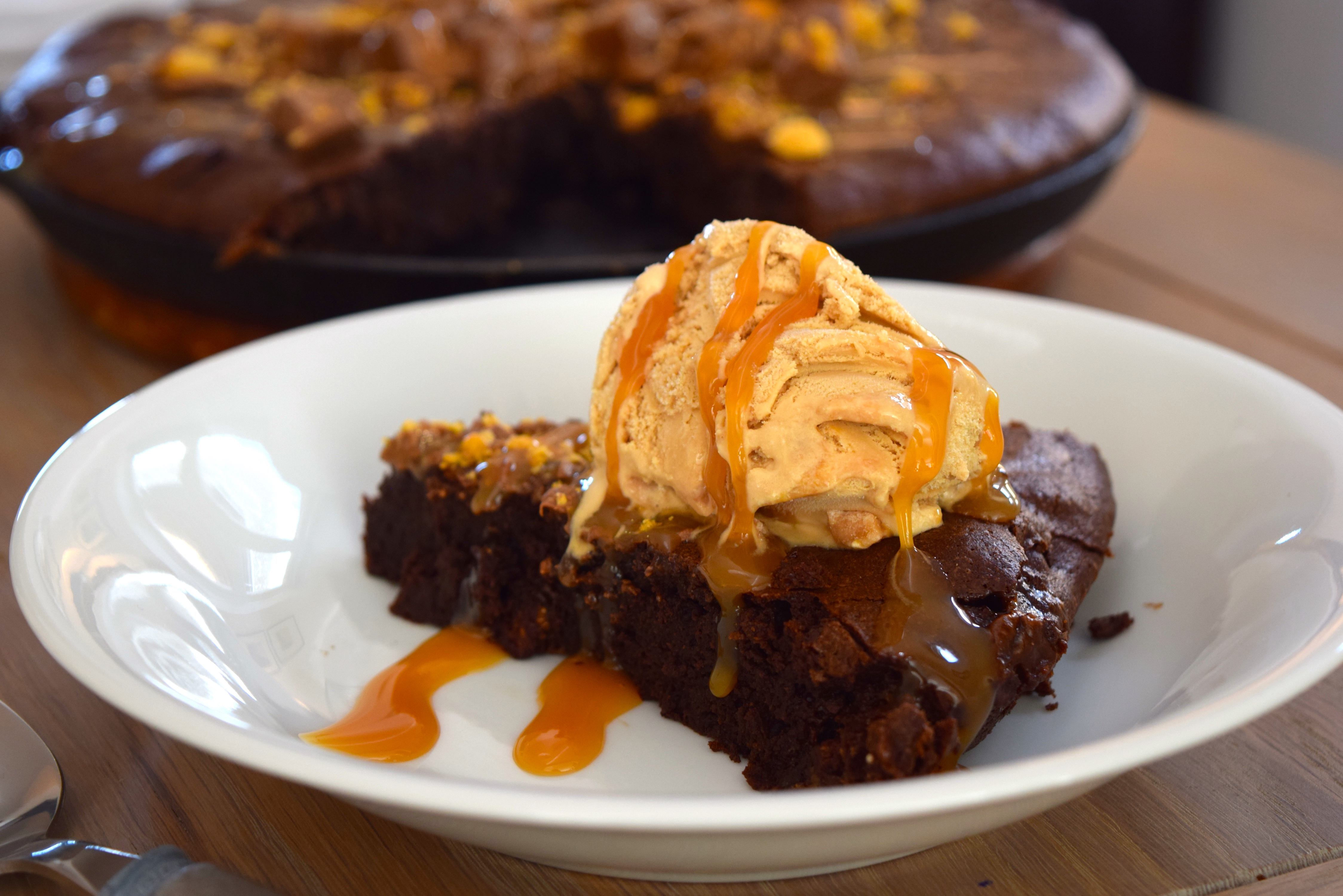 Hot-toffee-brownie-pudding-recipe-lucyloves-foodblog