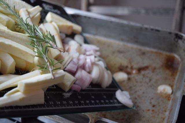 Braised-chicken-parsnips-recipe-lucyloves-foodblog