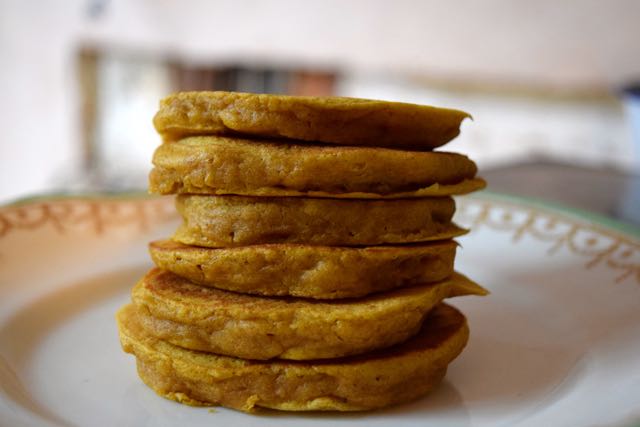 Pumpkin-pancakes-recipe-lucyloves-foodblog