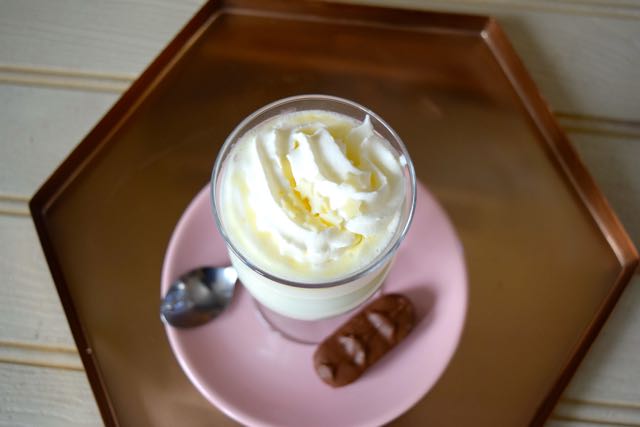 Coconut-hot-white-chocolate-recipe-lucyloves-foodblog