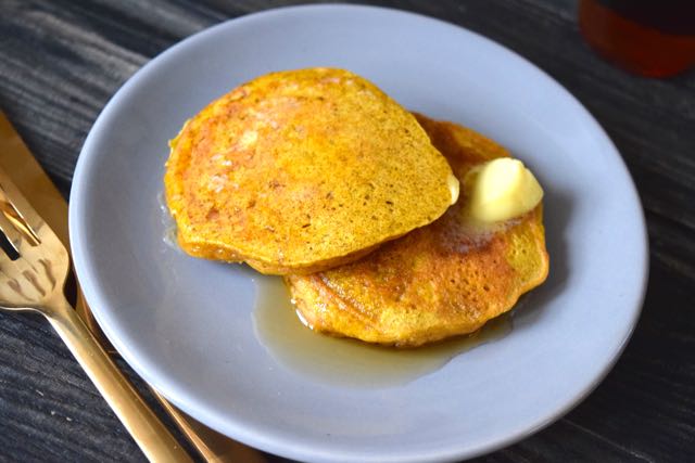 Pumpkin-pancakes-recipe-lucyloves-foodblog