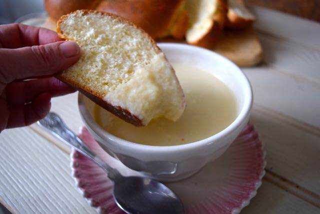 Cauliflower-cheese-soup-recipe-lucyloves-foodblog