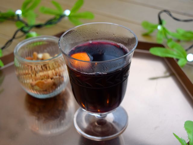 Pomegranate-mulled-wine-recipe-lucyloves-foodblog