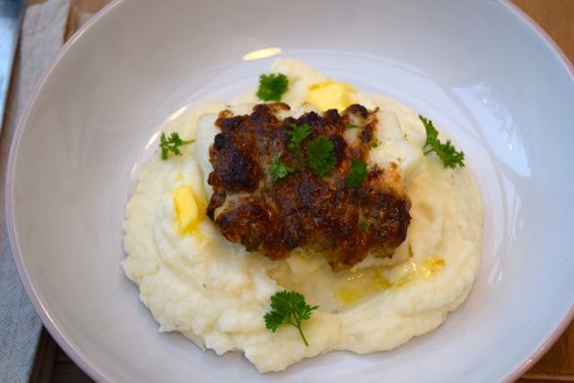 Garlic-parmesan-fish-cauliflower-puree-recipe-lucyloves-foodblog