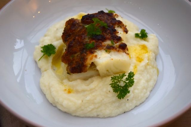 Garlic-parmesan-fish-cauliflower-puree-recipe-lucyloves-foodblog