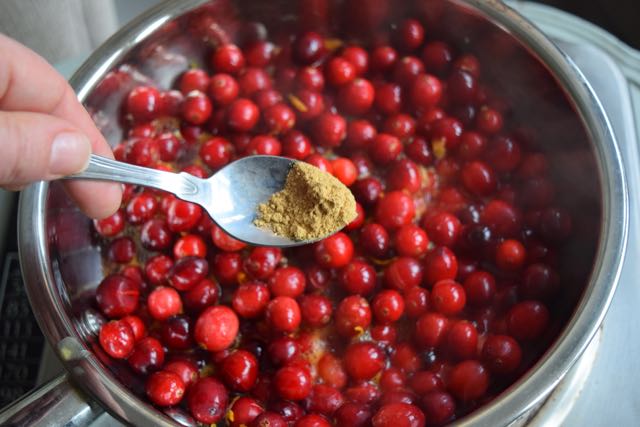 Cranberry-orange-relish-recipe-lucyloves-foodblog