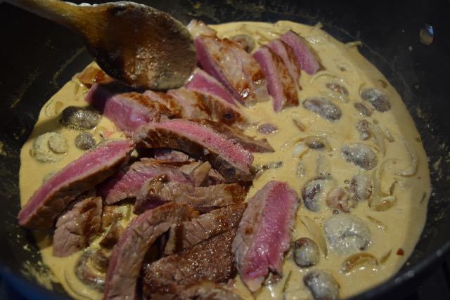 Beef-stroganoff-recipe-lucyloves-foodblog