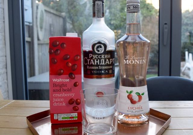 Red-lotus-cocktail-recipe-lucyloves-foodblog