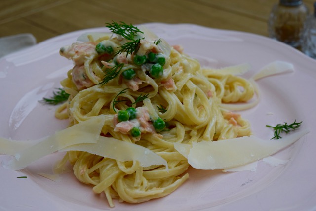 Linguine-smoked-salmon-recipe-lucyloves-foodblog
