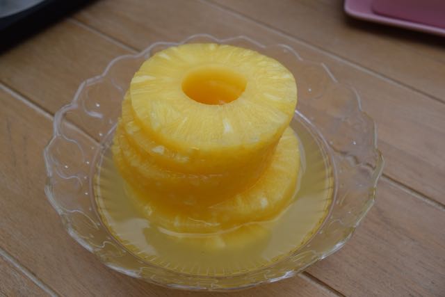 Pineapple-Upside-Down-Cake-recipe-lucyloves-foodblog