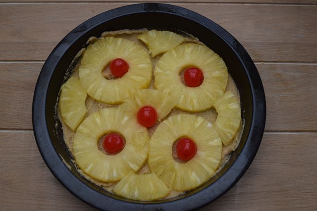Pineapple-Upside-down-cake-recipe-lucyloves-foodblog