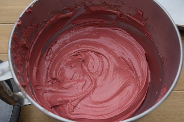 Red-velvet-cake-recipe-lucyloves-foodblog