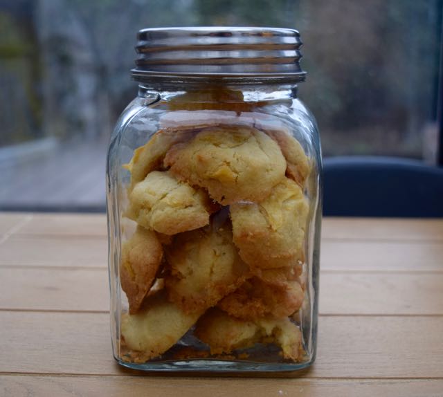 Salted-crisp-cookies-recipe-lucyloves-foodblog