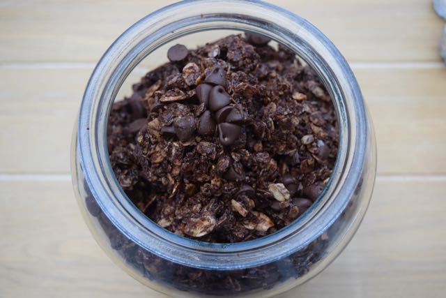 Chocolate-Granola-recipe-lucyloves-foodblog