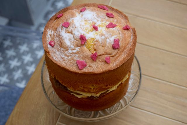 Rhubarb-custard-cake-recipe-lucyloves-foodblog