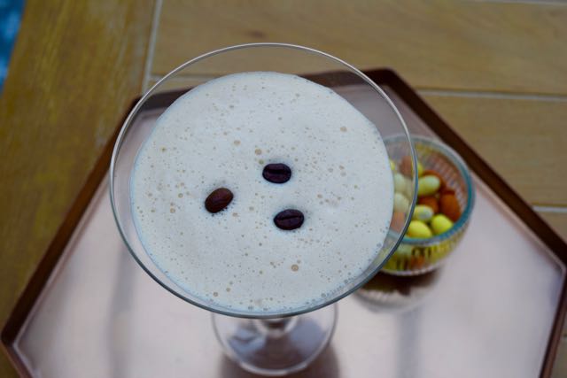 Flat-white-martini-recipe-lucyloves-foodblog